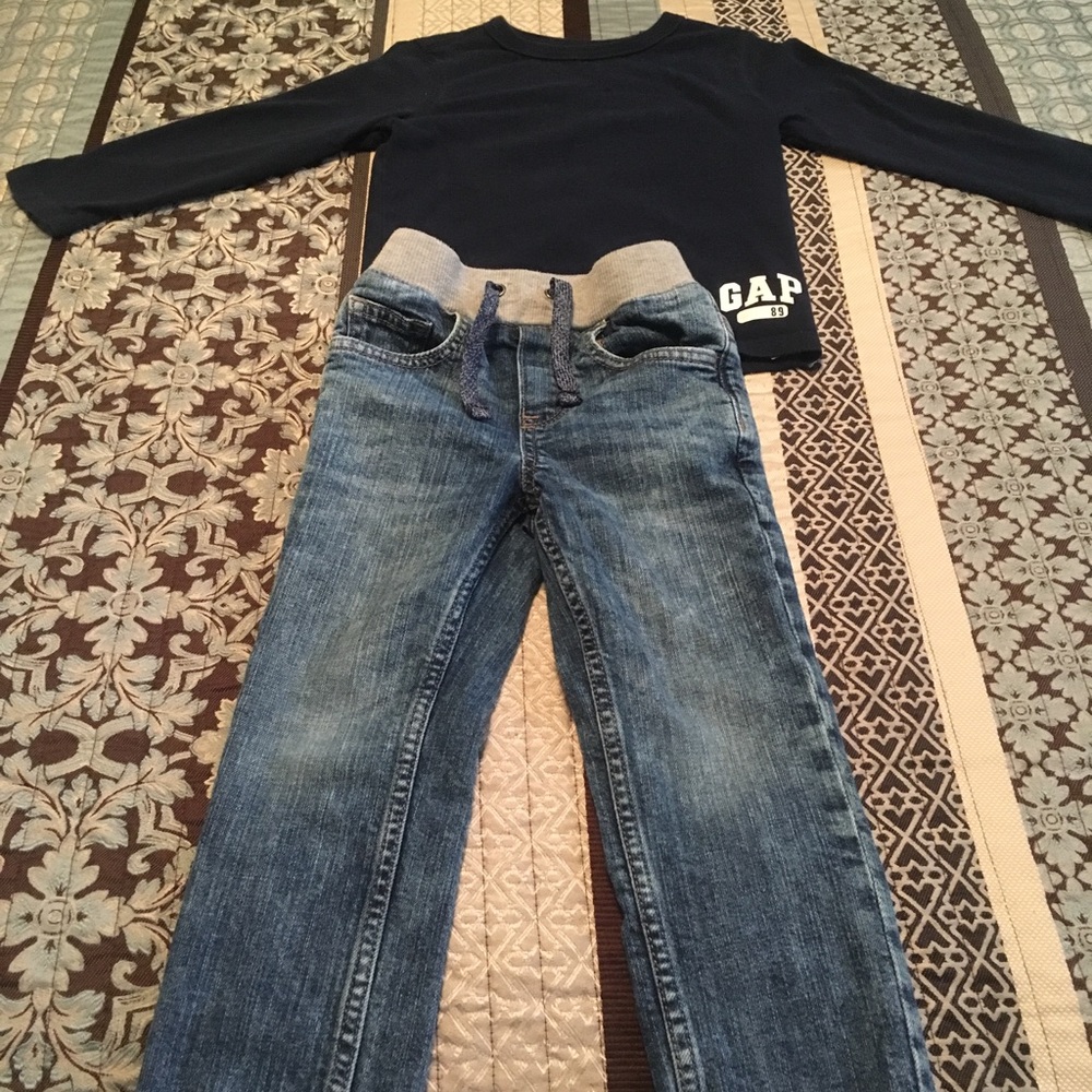 GAP 4t outfit.